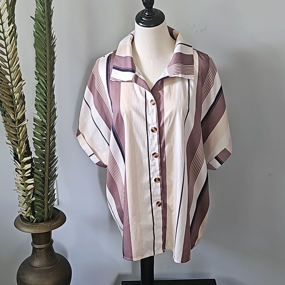 *PRICE DROP*
SHEIN Curve Retro 70s Striped Button Down Blouse